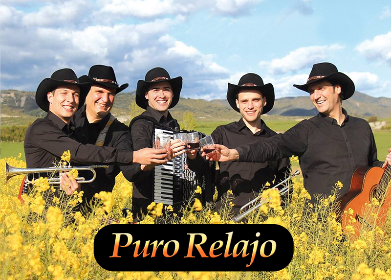 En la imagen promocional el quinteto