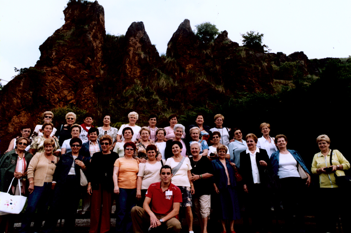Asociación de Mujeres Viudas de Ermua en Cabárceno (Cantabria) Asociación de Mujeres Viudas de Ermua en Cabárceno (Cantabria)