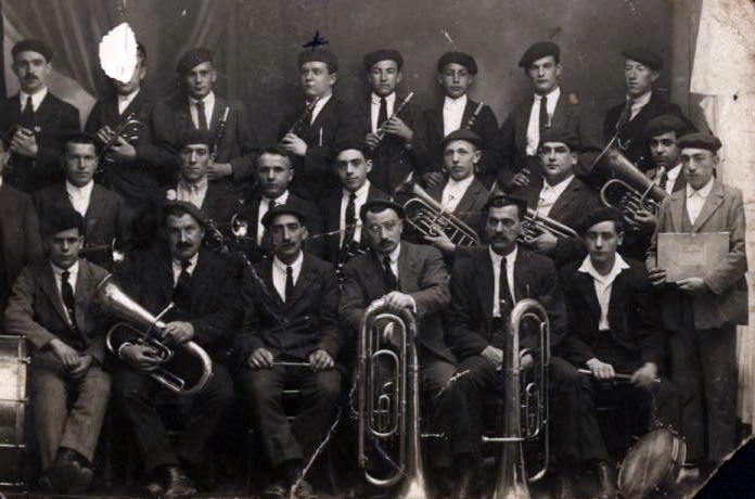 Banda de Música Santa Cecilia en sus inicios Banda de Música Santa Cecilia en sus inicios