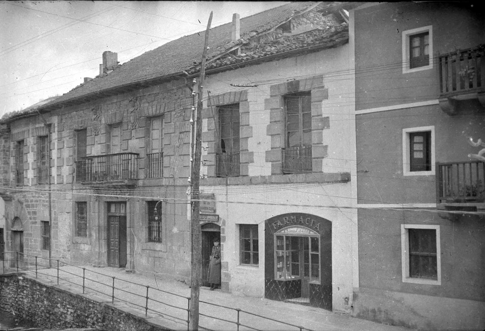 Calle Izelaieta, cuartel de la Guardia Civil