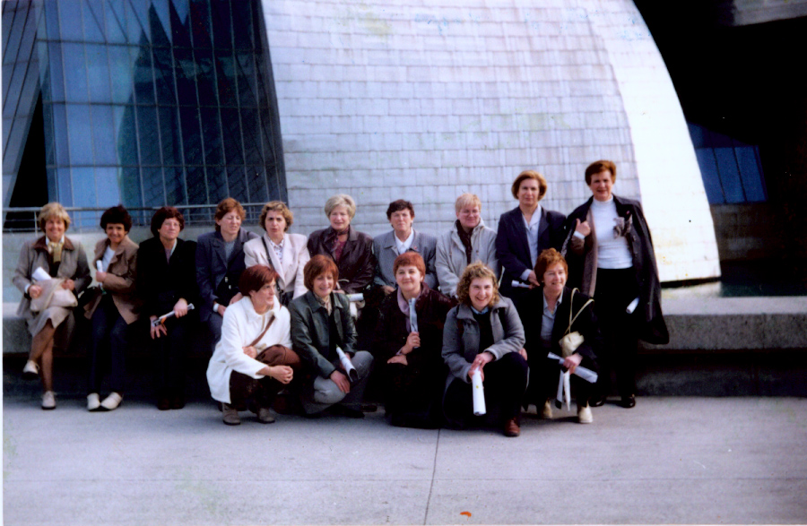 Centro de Promoción de la Mujer. Excursión a Guggenheim Centro de Promoción de la Mujer. Excursión a Guggenheim