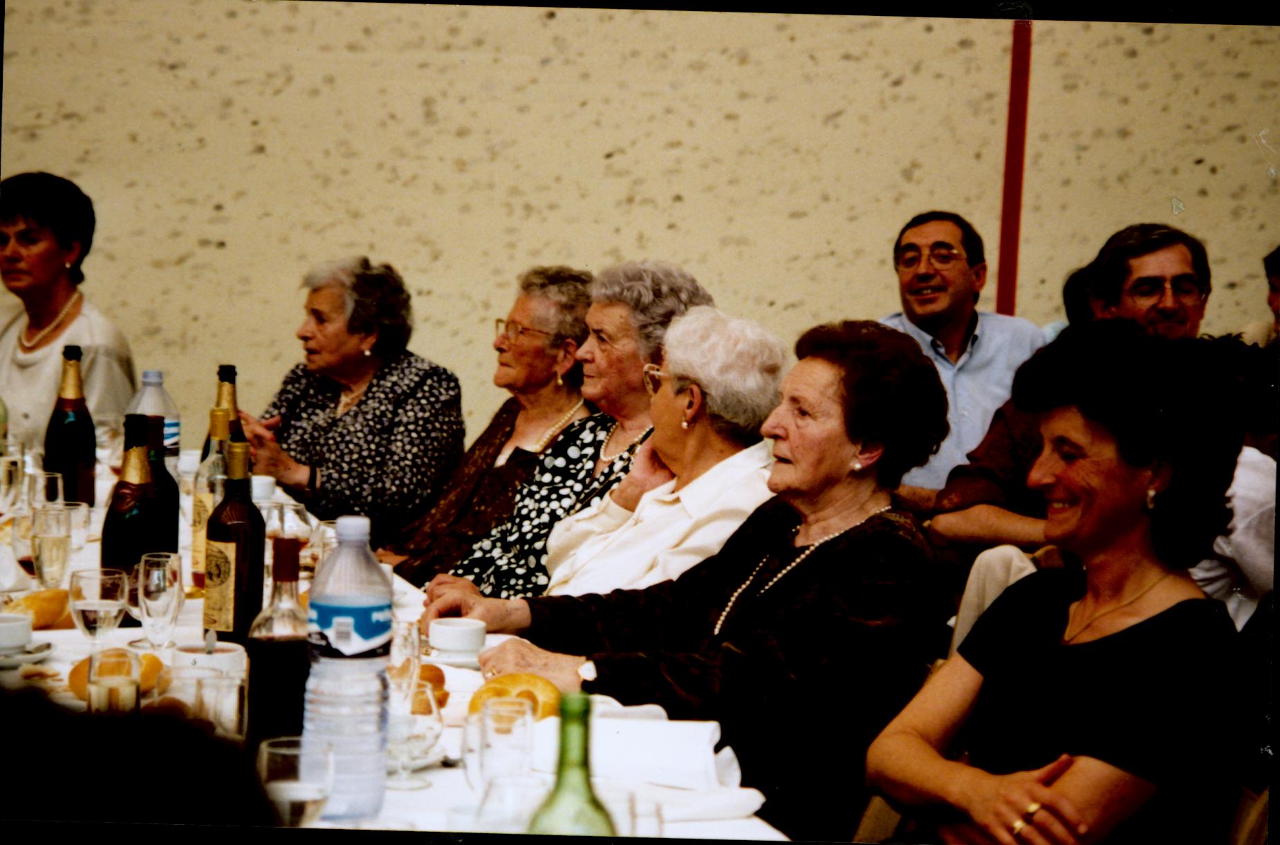 Comida Homenaje a Don Teodoro por 50 años de sacerdocio en Ermua