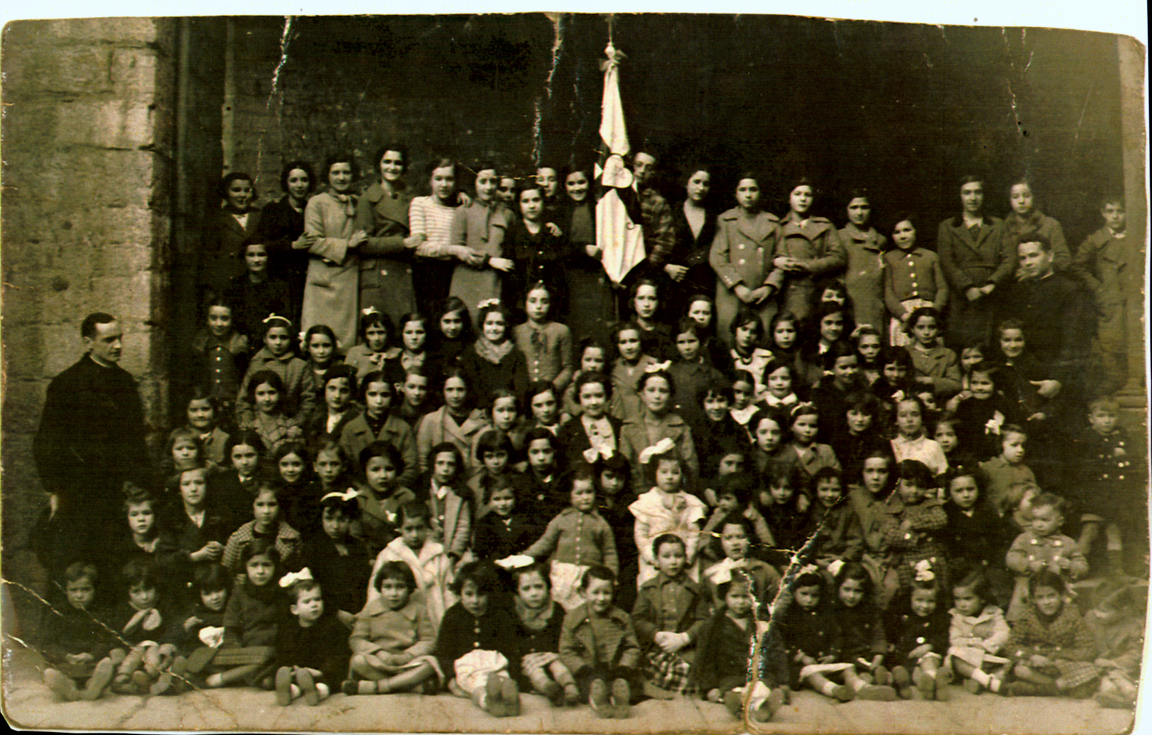 D. Dominguez D. Dominguez