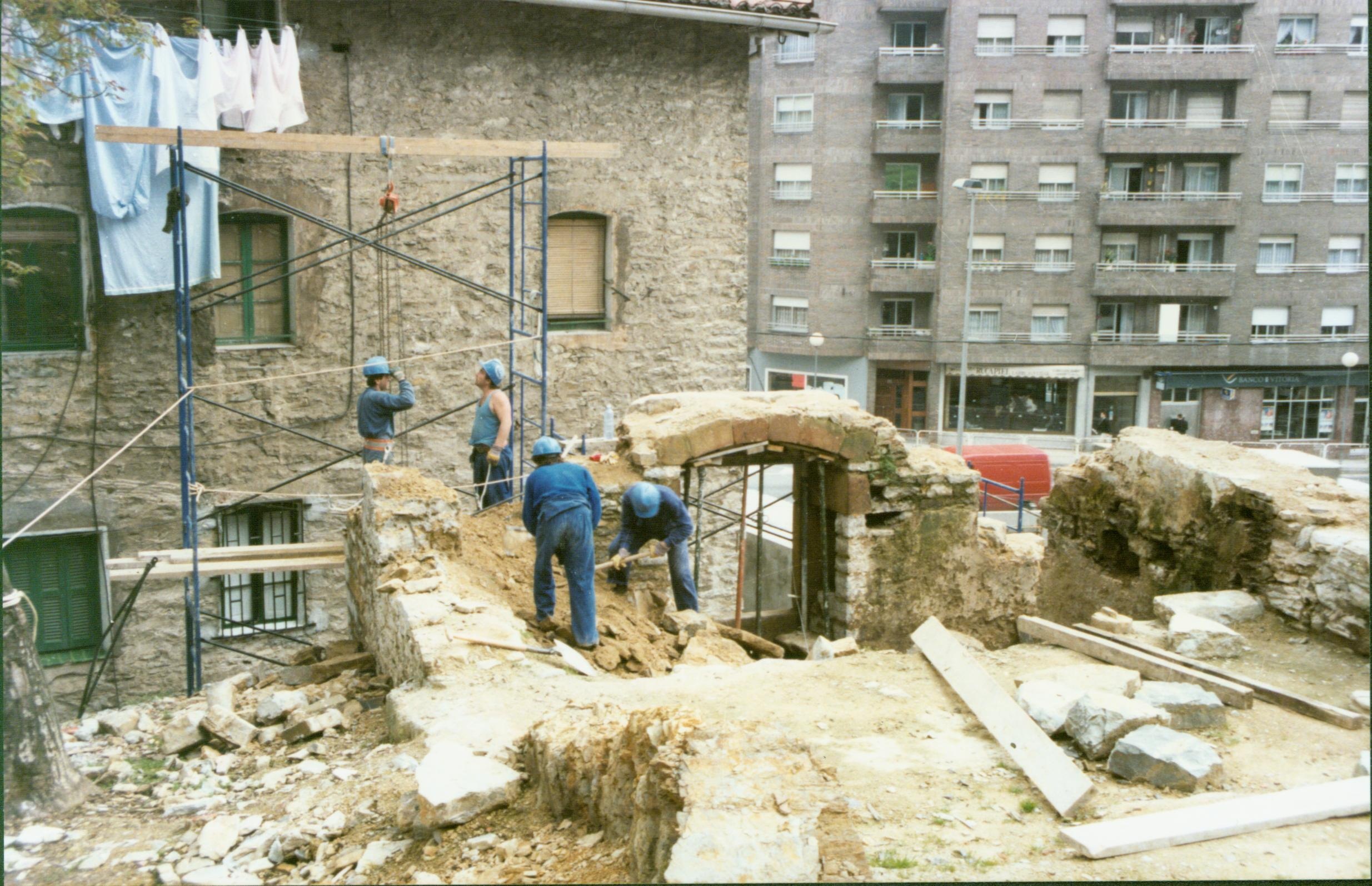 demolición_y_desescombro_eraispena_eta_hondakinak_11-01-1993