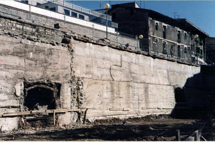 Derribo del antiguo refugio antiaéreo construido en la Guerra Civil