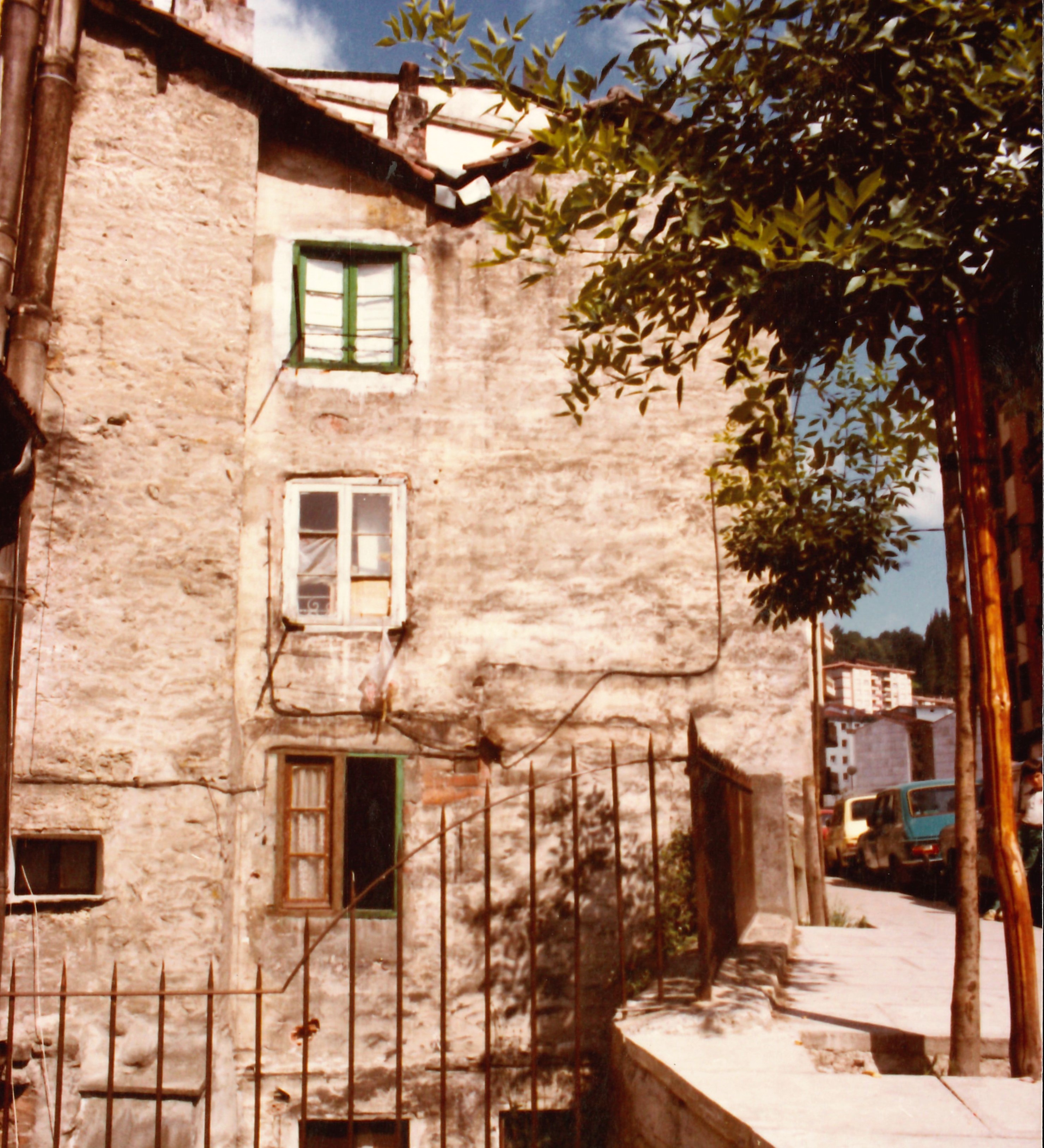 Edificio en la calle Goienkale (2). Eraikina Goienkale kalean