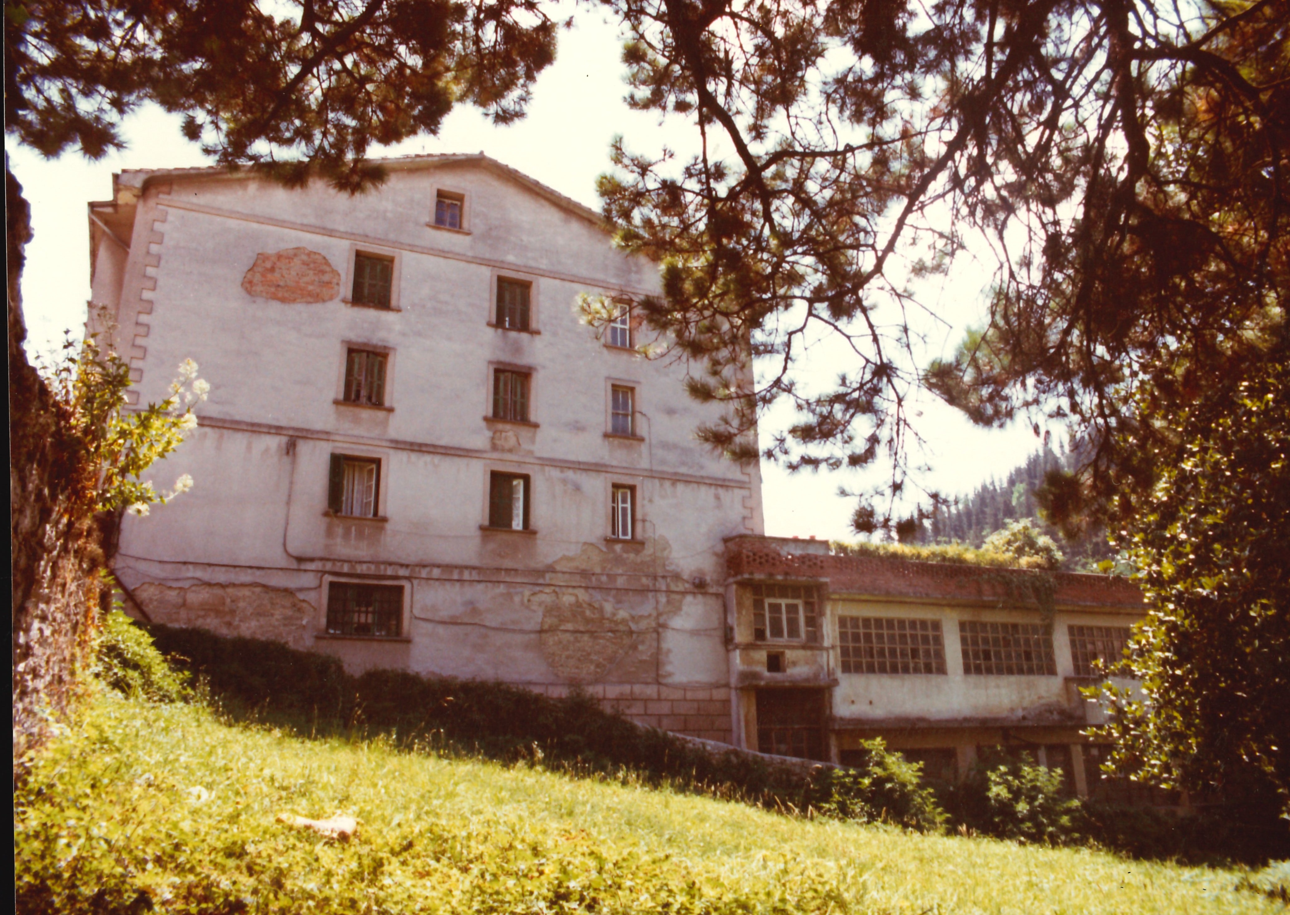 Edificio en parque del Marqués de Valdespina. Eraikina Baldespinako Markesaren parkean