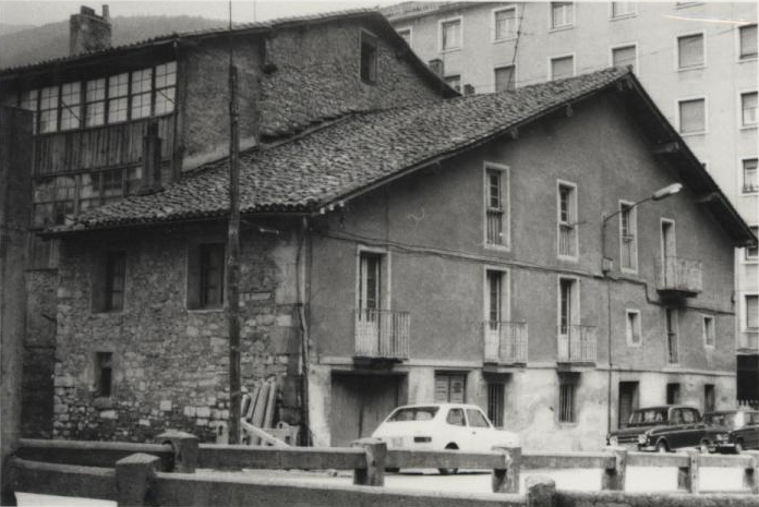 Edificio Ostatukua Edificio Ostatukua