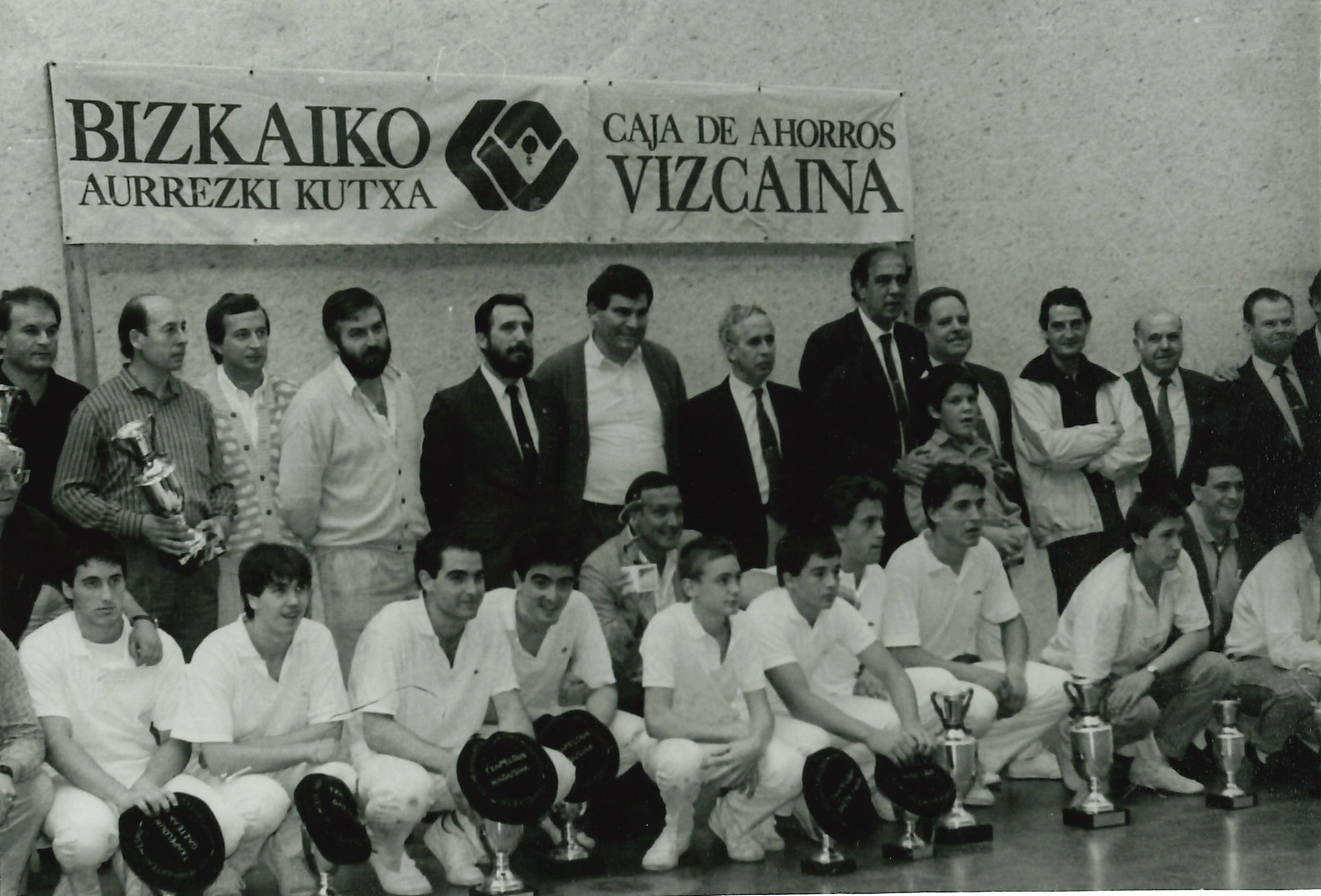 FI 34. XII torneo interpueblos de pelota a mano. XII herriarteko esku pilota txapelketa. FI 34. XII torneo interpueblos de pelota a mano. XII herriarteko esku pilota txapelketa.