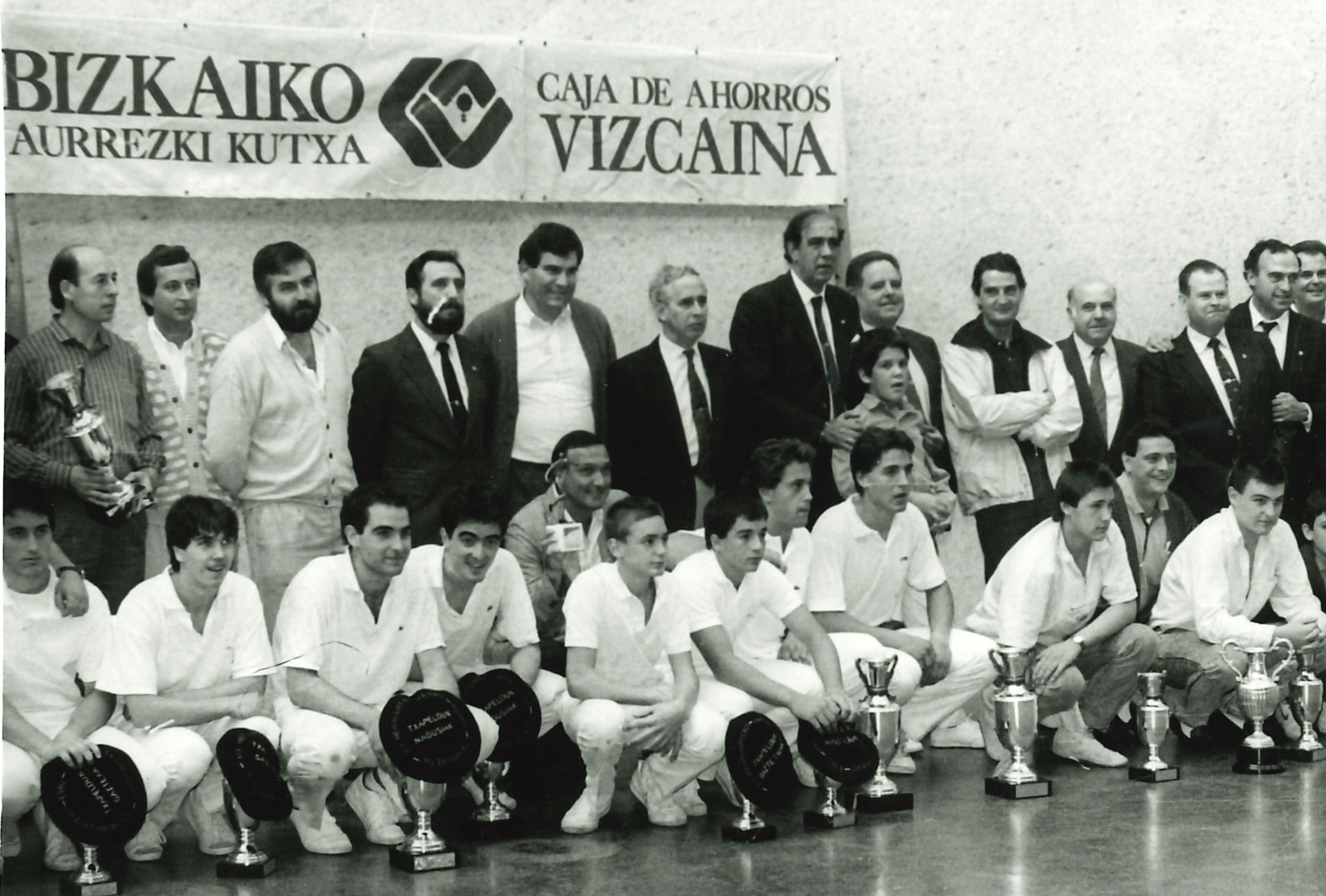FI3. XII torneo interpueblos de pelota a mano. XII herriarteko esku pilota txapelketa. FI3. XII torneo interpueblos de pelota a mano. XII herriarteko esku pilota txapelketa.