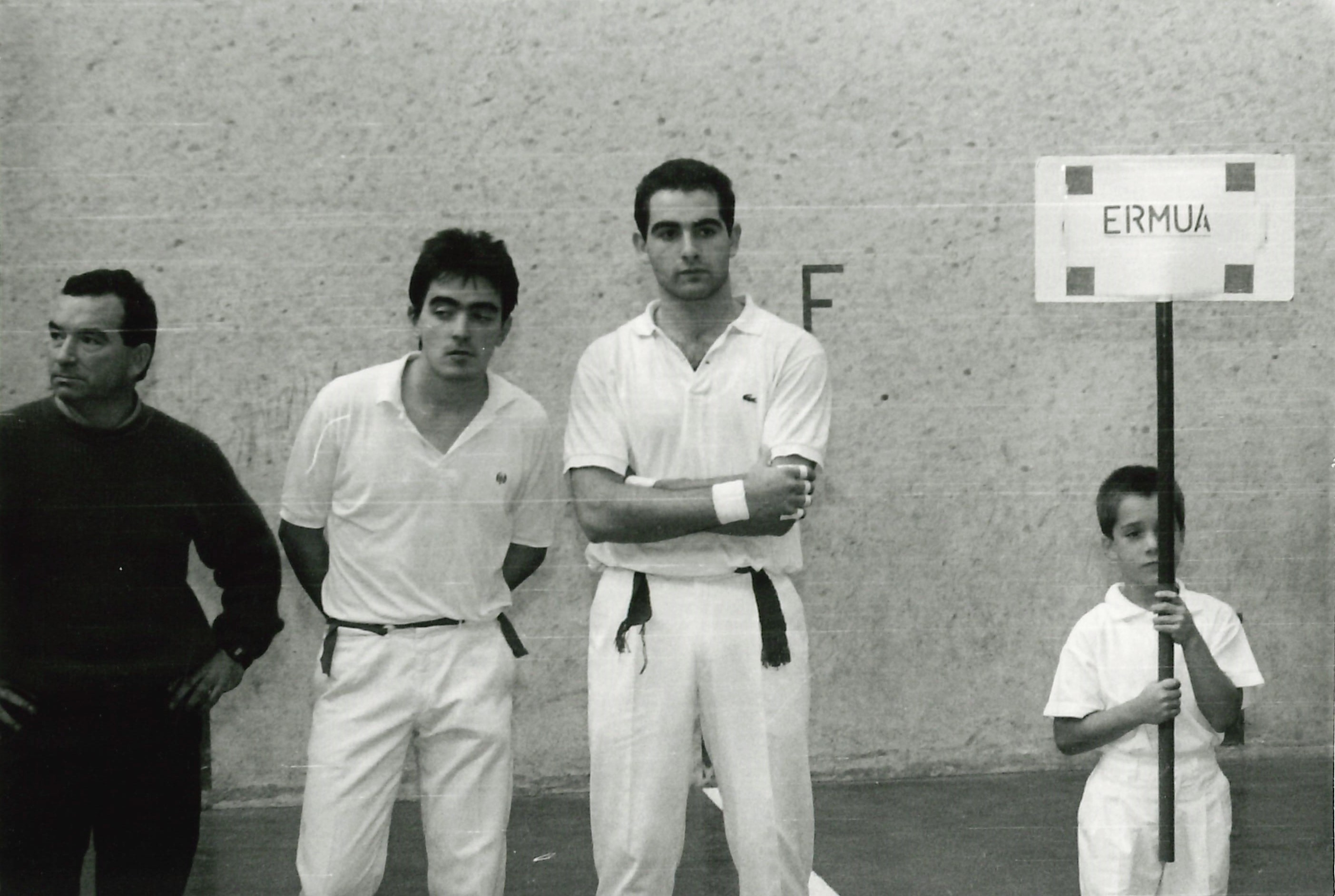 FI6. XII torneo interpueblos de pelota a mano. XII herriarteko esku pilota txapelketa. FI6. XII torneo interpueblos de pelota a mano. XII herriarteko esku pilota txapelketa.