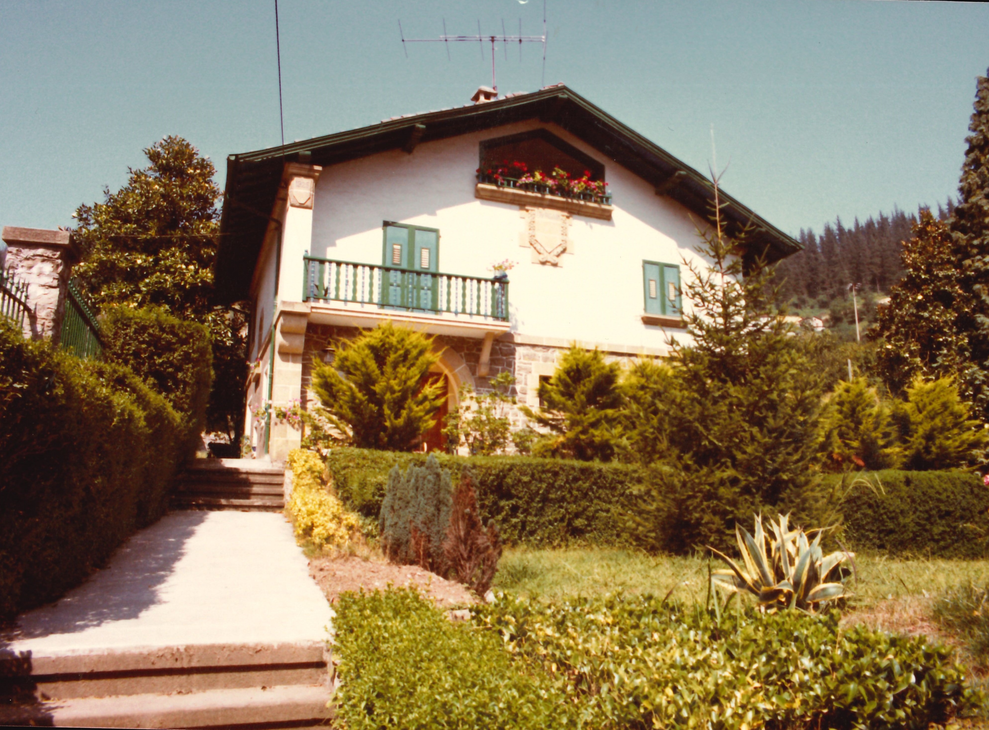 Iturgain txaleta (1925) Irulieta auzoan, 5. zk. Chalet Iturgain (1925) en el barrio Irulieta, núm. 5.