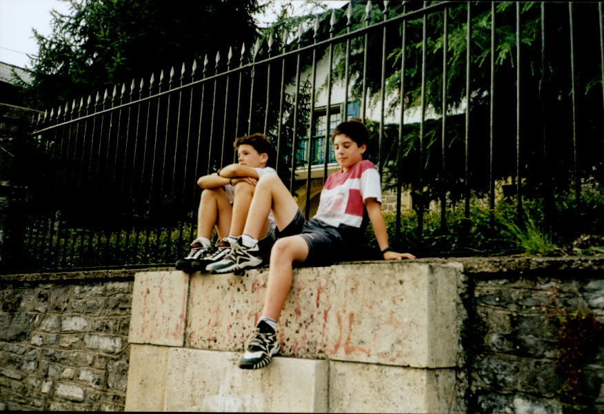 Iturriaren gainaldea/Parte de arriba de la fuente