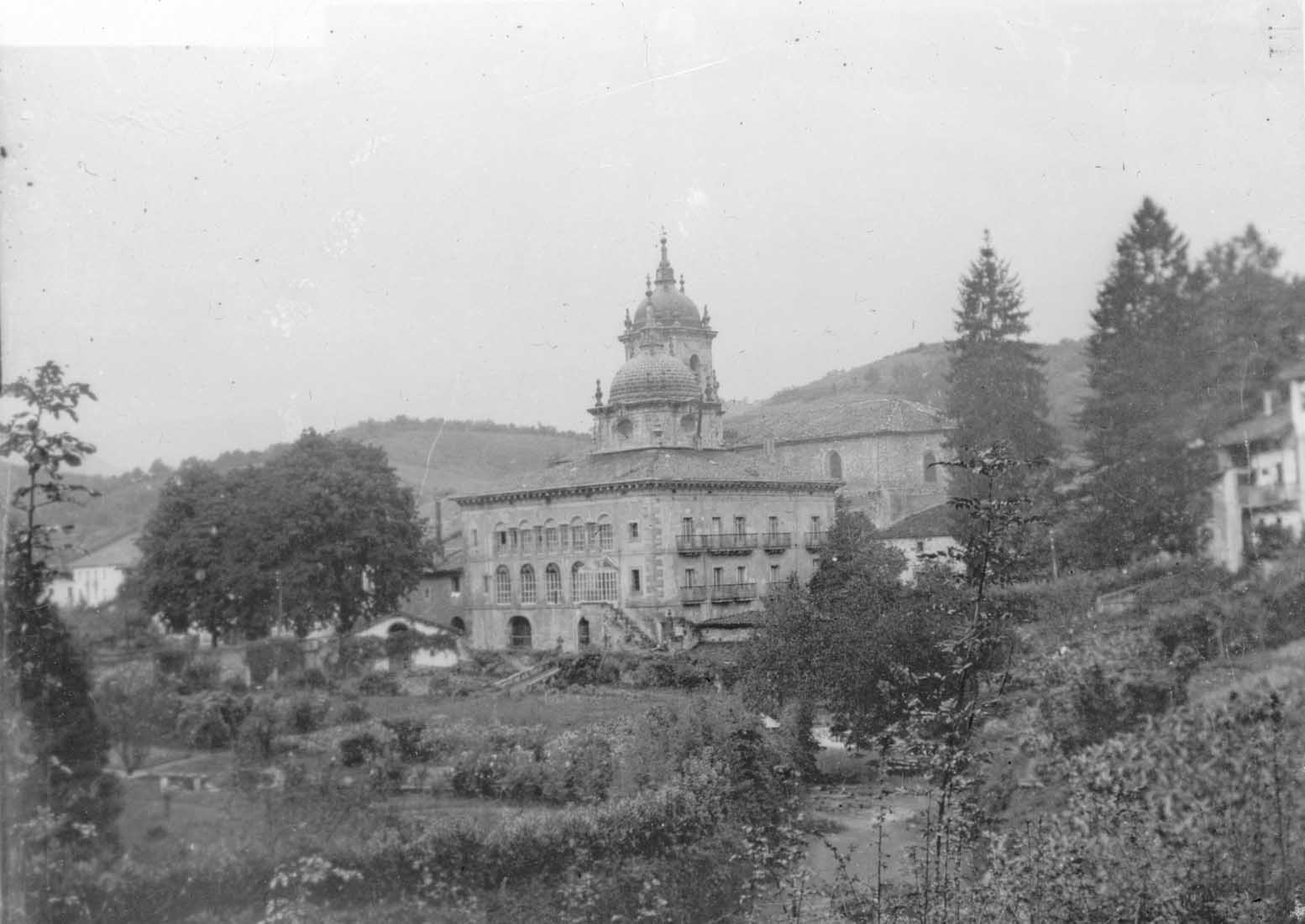 Jardines y Palacio de Valdespina