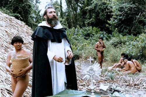El ermuarra en otrta escena de la película