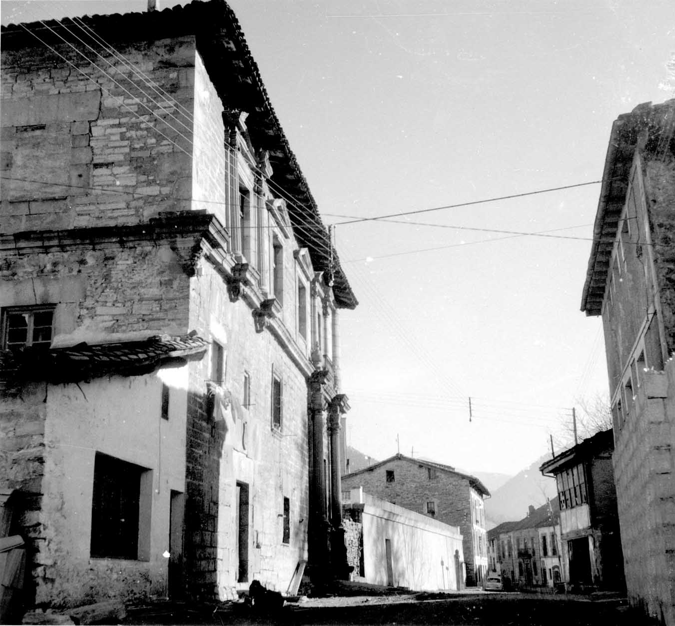 Palacio de Lobiano desde Goienkale