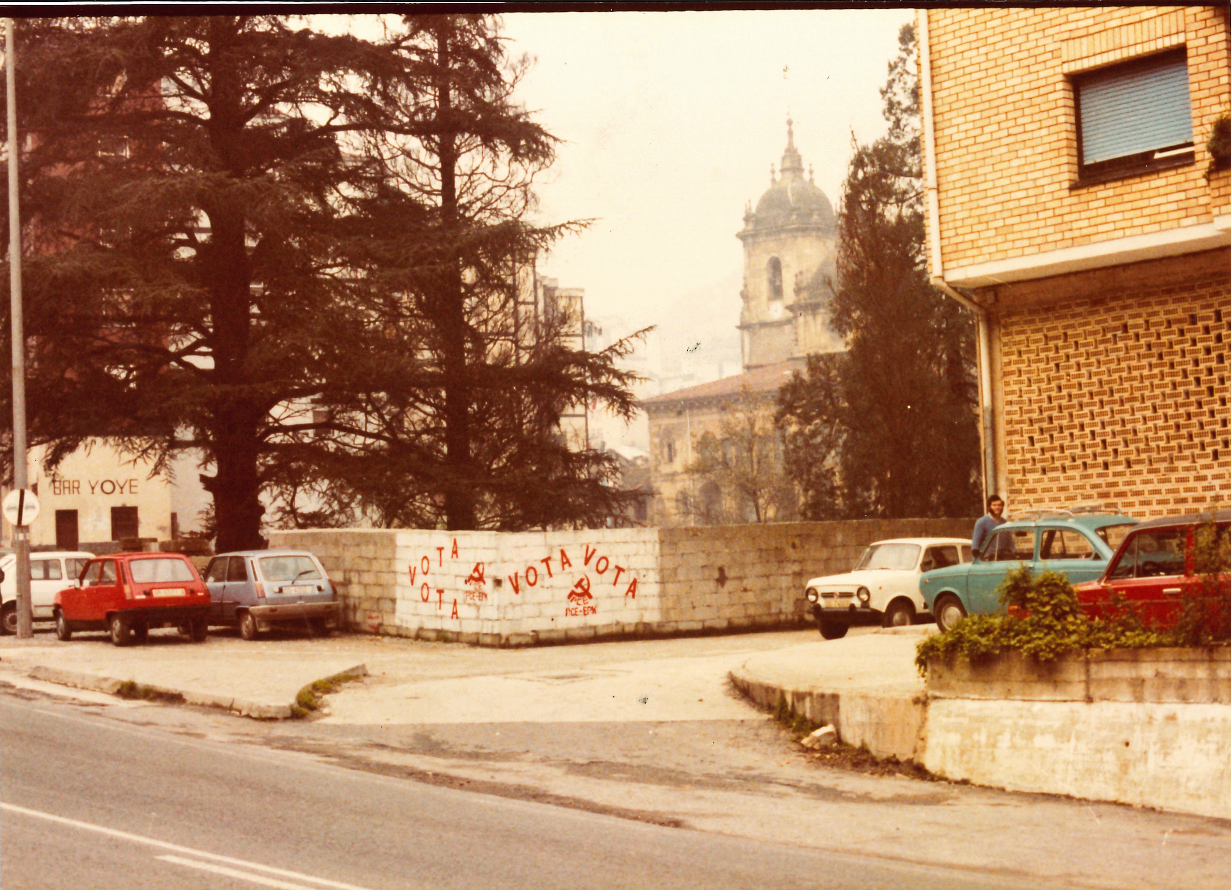 PCE EPK kaleak Ermua. Avenida Bizkaia. Bizkaia Etorbidea