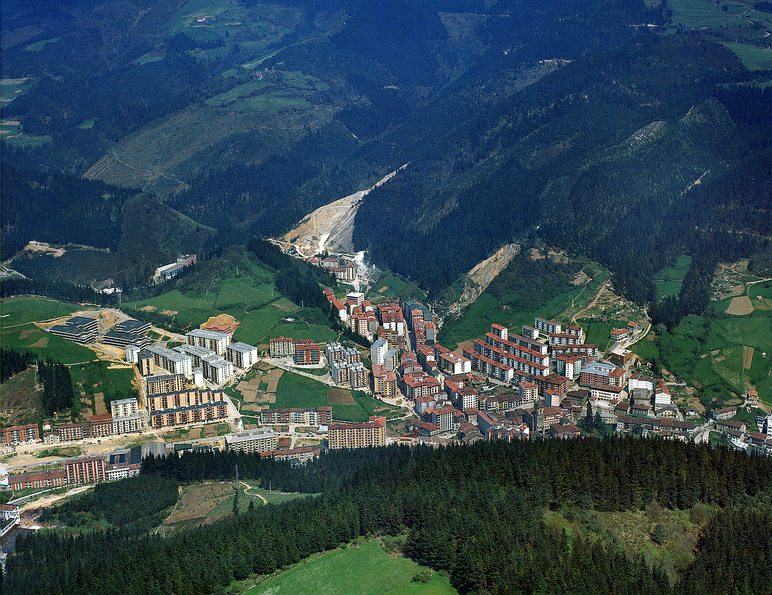 Vista general de las huertas de San Pelayo y Ongarai en construcción