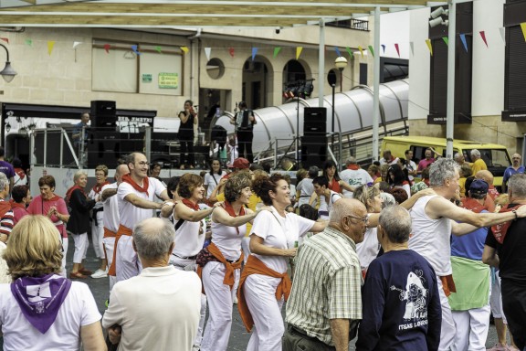 Gente bailando 