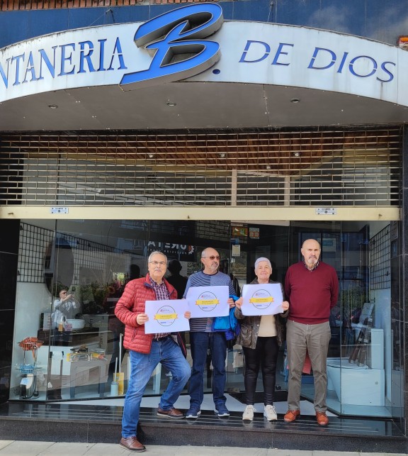 Entrega del sello Somos Amigables a Fontanería B de Dios