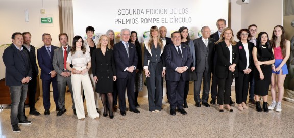 Foto de todos/as los/as premiados/as de los Premios Rompe el Círculo