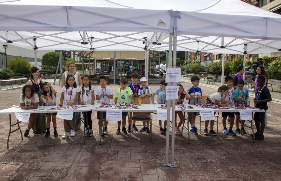 Umeen Kontseiluak antolatutako kanpaldia - Acampada infantil organizada por el Consejo de la Infancia