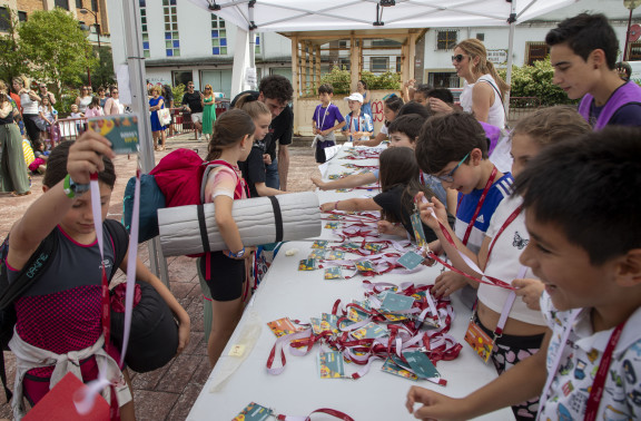 Umeen Kontseiluak antolatutako kanpaldia - Acampada infantil organizada por el Consejo de la Infancia