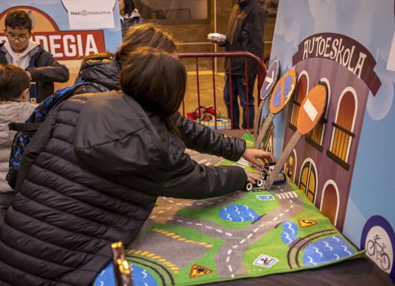 Día Internacional de las Ciudades Educadoras - Hiri Hezitzaileen Nazioarteko Eguna
