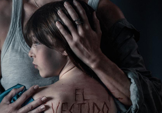 El vestido filmaren kartela