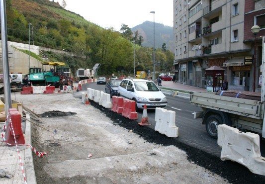 Asfaltado de San Antonio y entronque  con Abeletxe