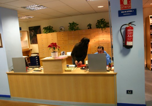 Biblioteca nueva. Mostrador