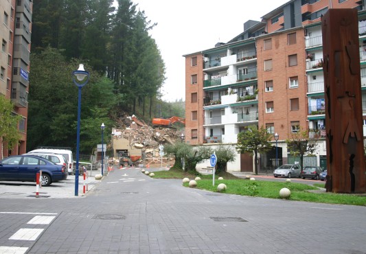 Derribo de Antonatxa en Ermua