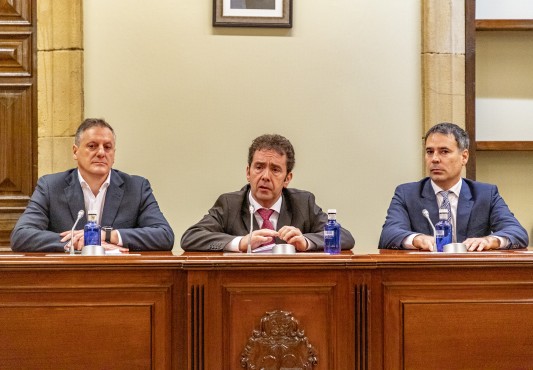 Desde la izda. Óscar Ortueta, J. Carlos Abascal y Miguel González