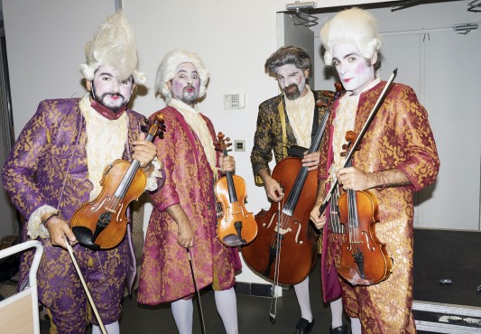 El grupo antes de salir a escena