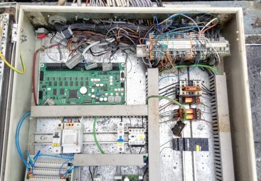 Incidencias en tres rampas y escaleras mecánicas de la localidad
