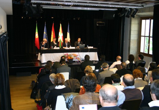 Presentación y firma del Convenio