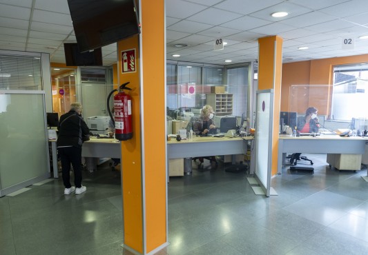 Puestos en línea sin separación