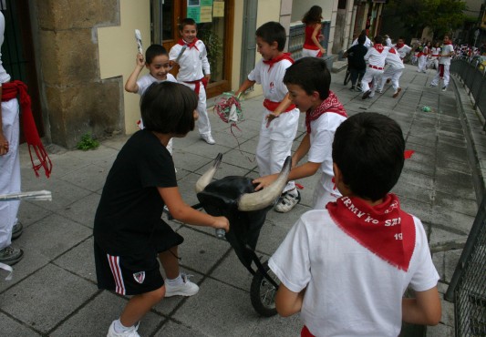 San Fermín 2009, dentro de las colonias de Euskera de Ermua