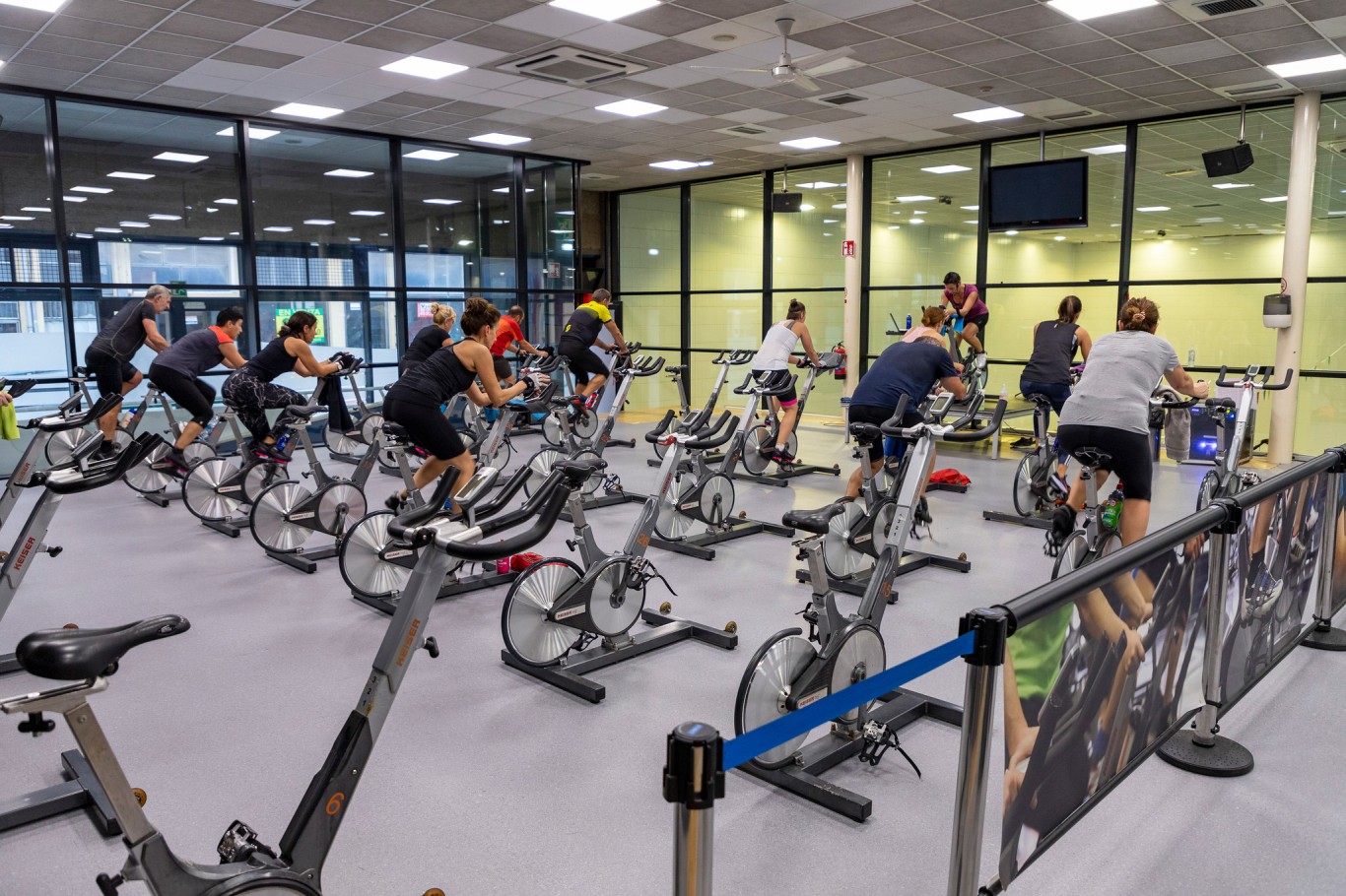 Personas en la sesión de spinning