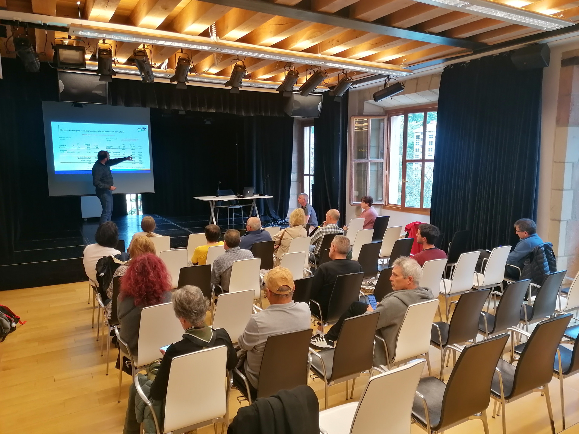 DrOp proiektua - Komunitate energetikoen inguruko informazio saioa Lobiano Kultur Gunean | Proyecto drOp - información sobre comunidades energéticas en Lobiano Kultur Gunea