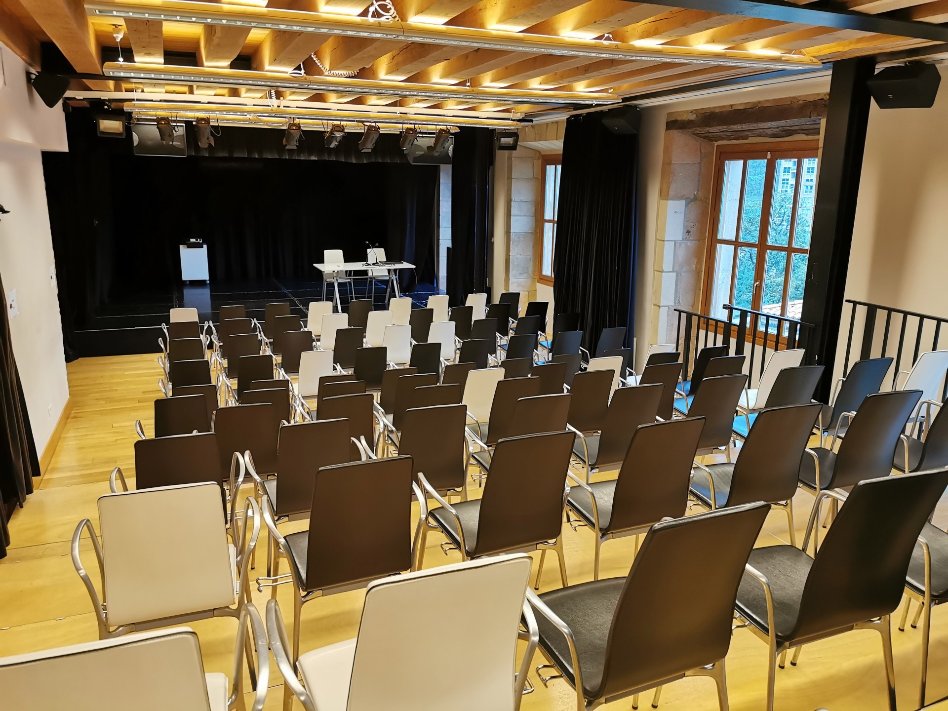 Imagen del auditorio de Lobiano Kultur Gunea