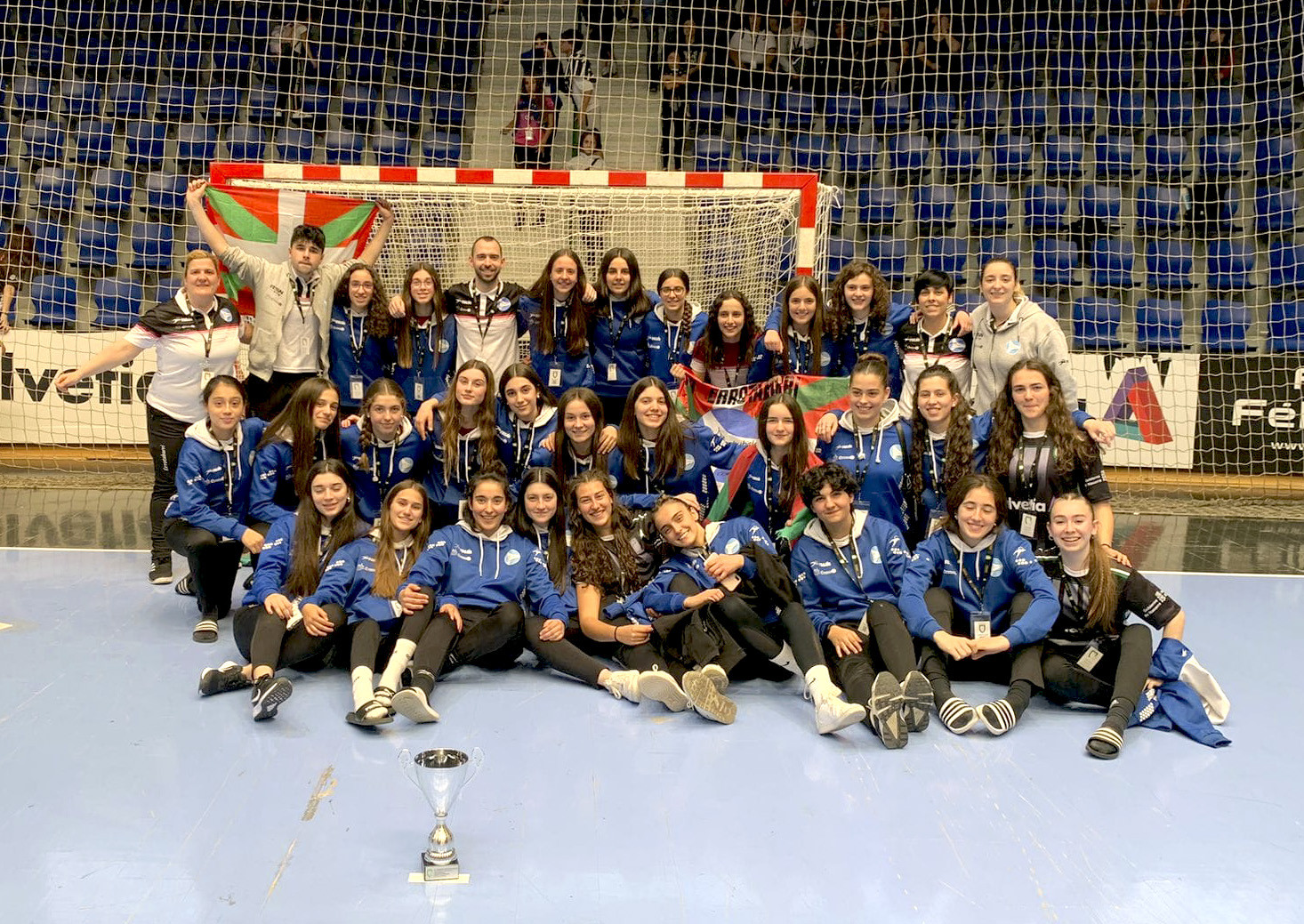 Equipos infantiles y juveniles, así como enytrebadores/as de Errotabarri