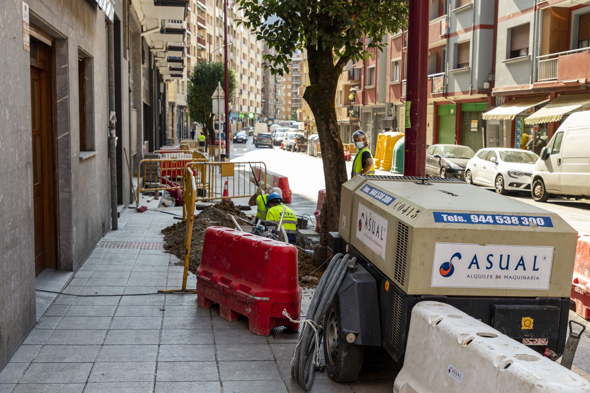 Acera frente al antiguo Bar Pedreña