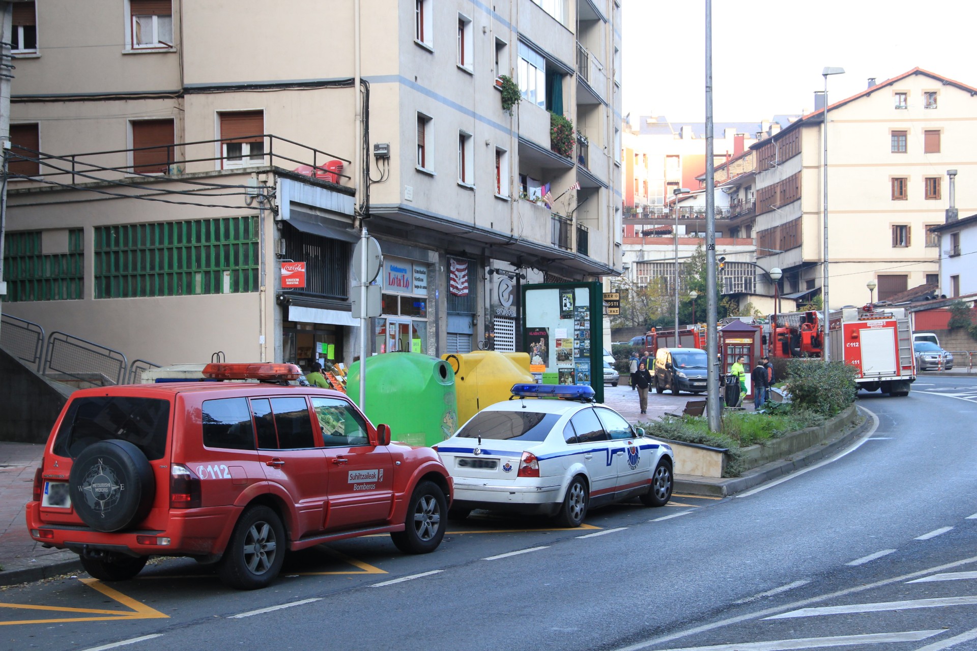 Bomberos, Ertzaintza, Policía municipal, Ambulancia y Protección Civil
