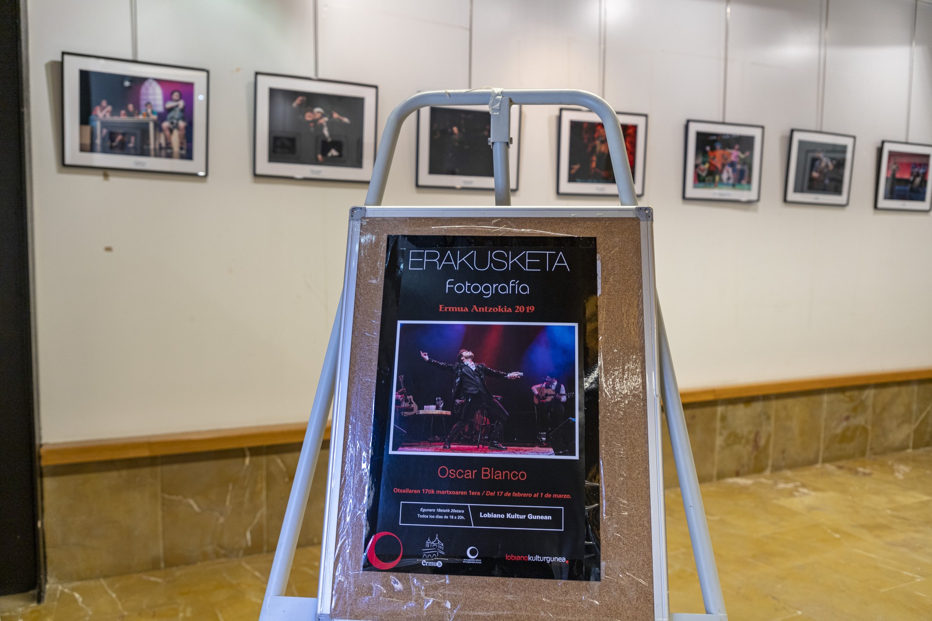 Cartel de la entrada