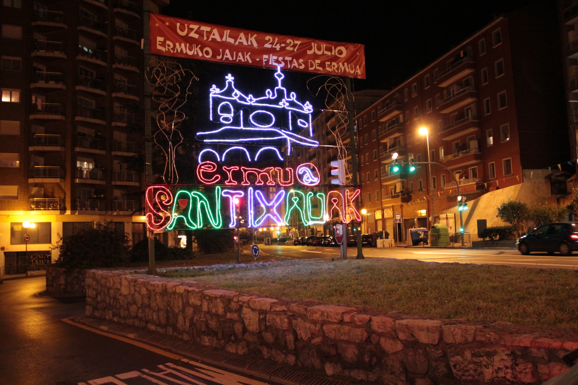 Cartel iluminado de las fiestas de Santiagos 2010