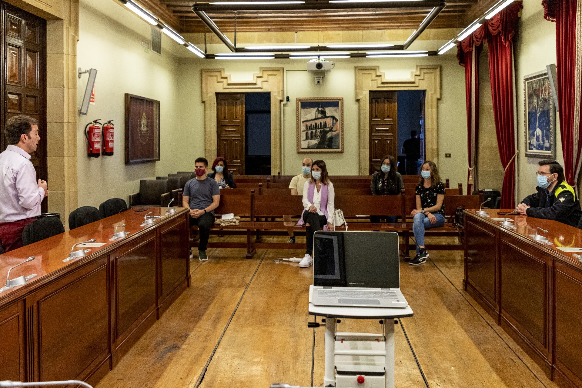 El alcalde des ha dado la bienvenida