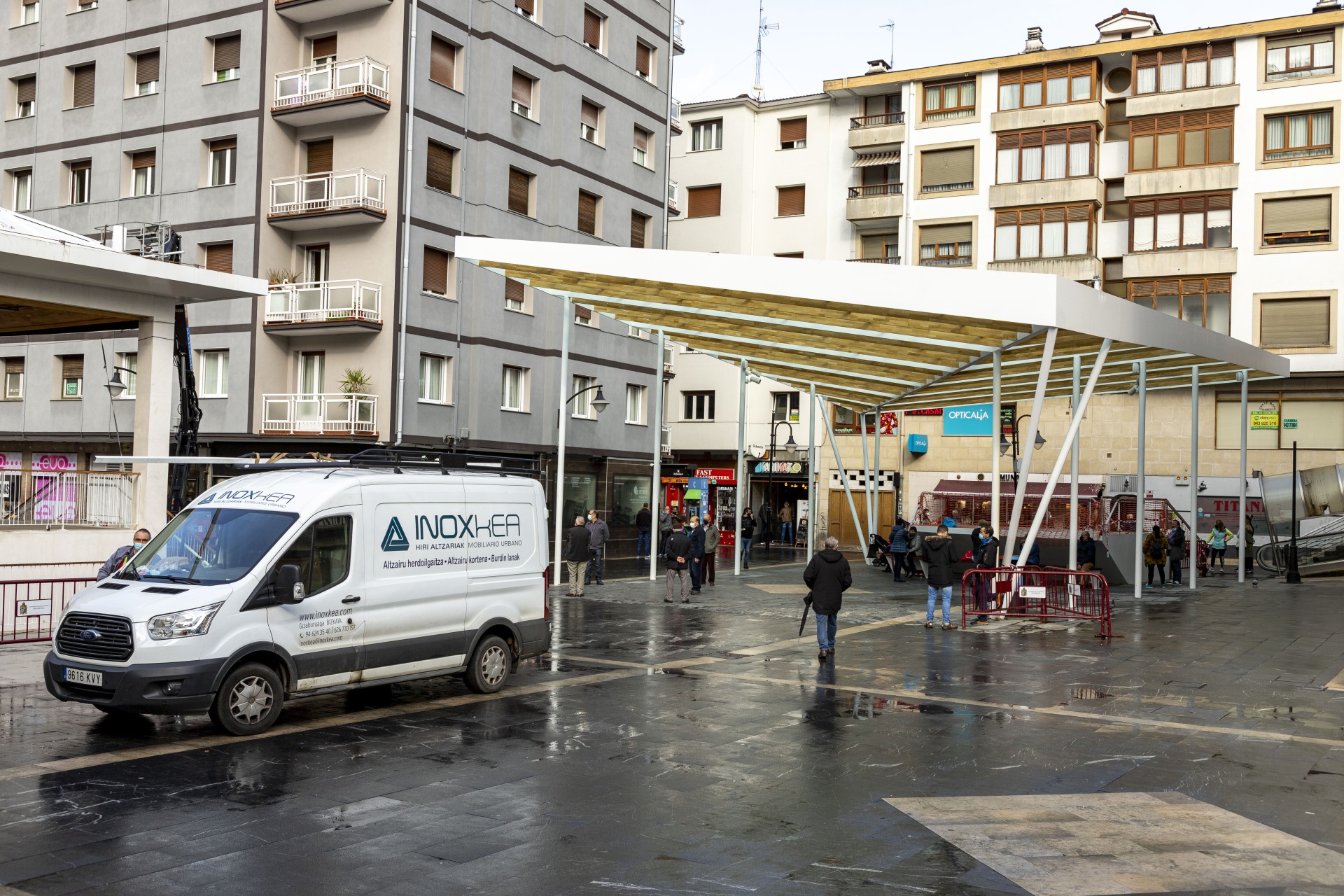 El espacio cubierto de la plaza