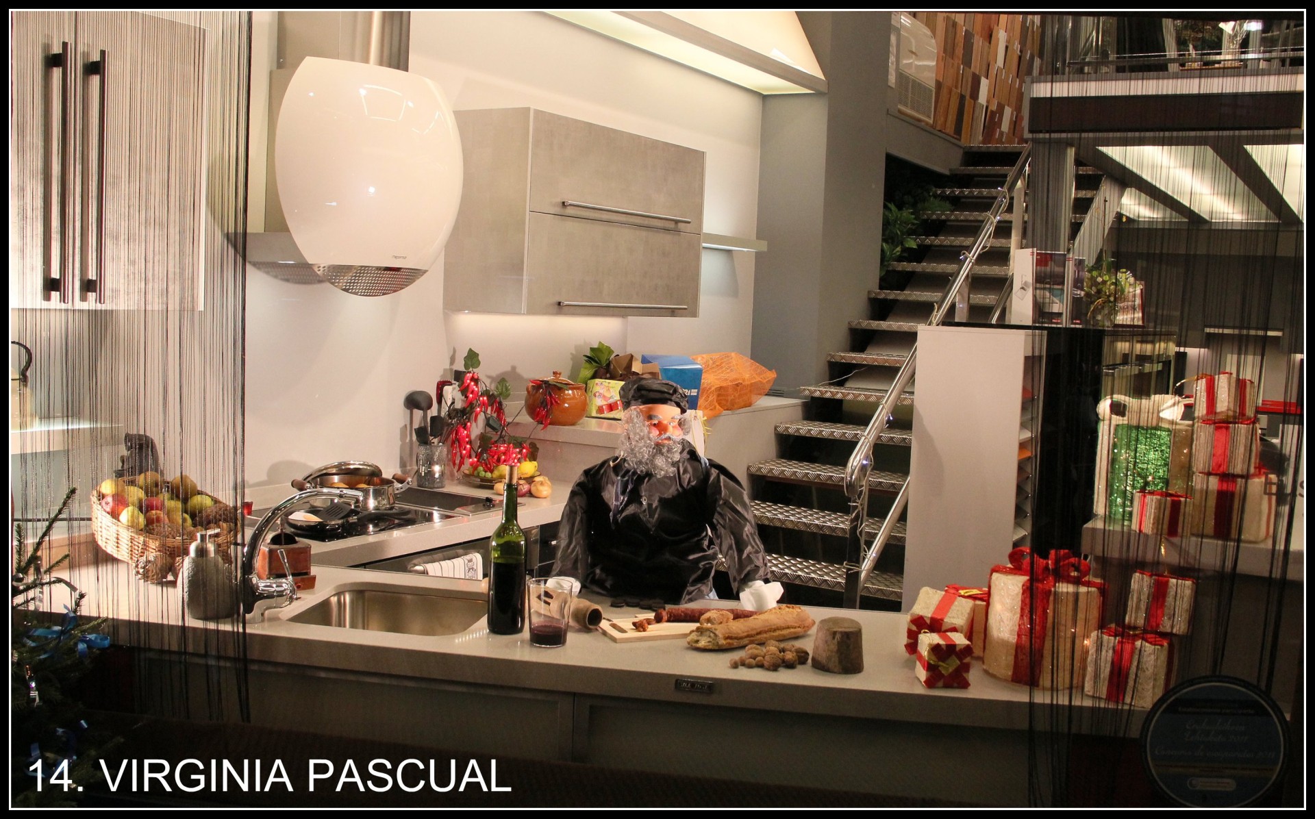 Escaparate del comercio Virginia Pascual