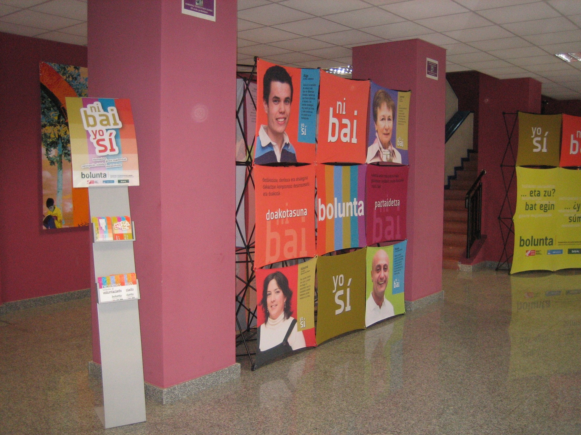 Exposición de la campaña "Yo sí" "Ni bai" de Bolunta